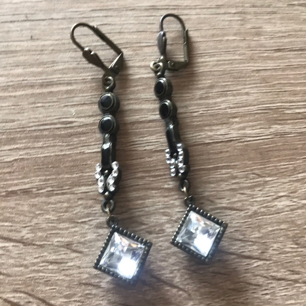 2 1/2 inch cubic zirconia drip earrings